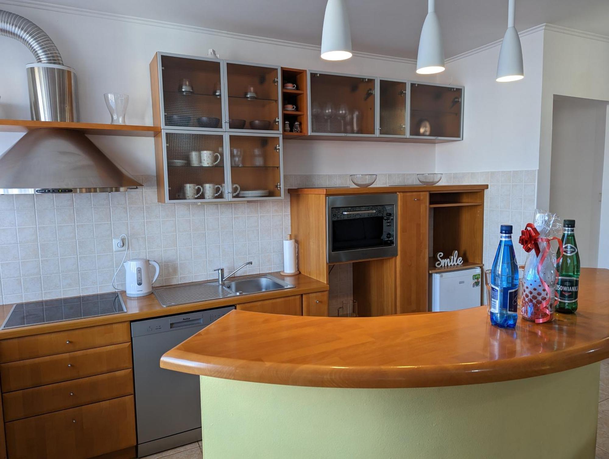 3-Bedroom Apt In Town Square Wroclaw Luaran gambar